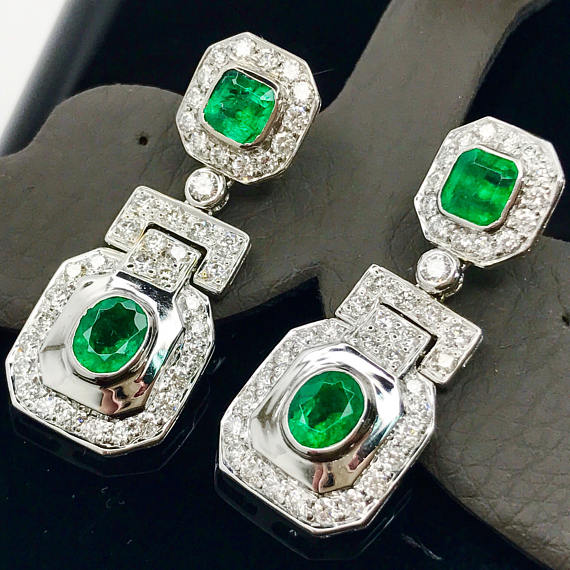 Art-Deco 4.23TCW Green Emeralds & Diamond in 18K solid WHITE gold earrings chandelier