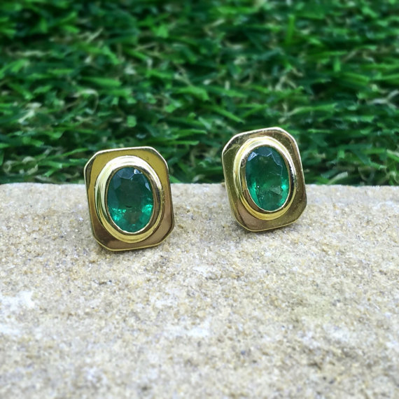 1.80ct. Colombian Green Emeralds in 18K solid handmade gold earrings bezel vintage style retro 80's studs