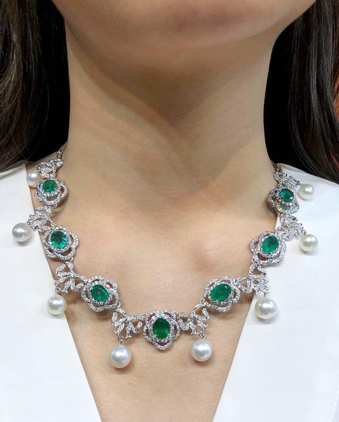 Cute & Lovely! With South Sea Pearls and Genuine Emeralds and Diamonds in bow-design necklace!