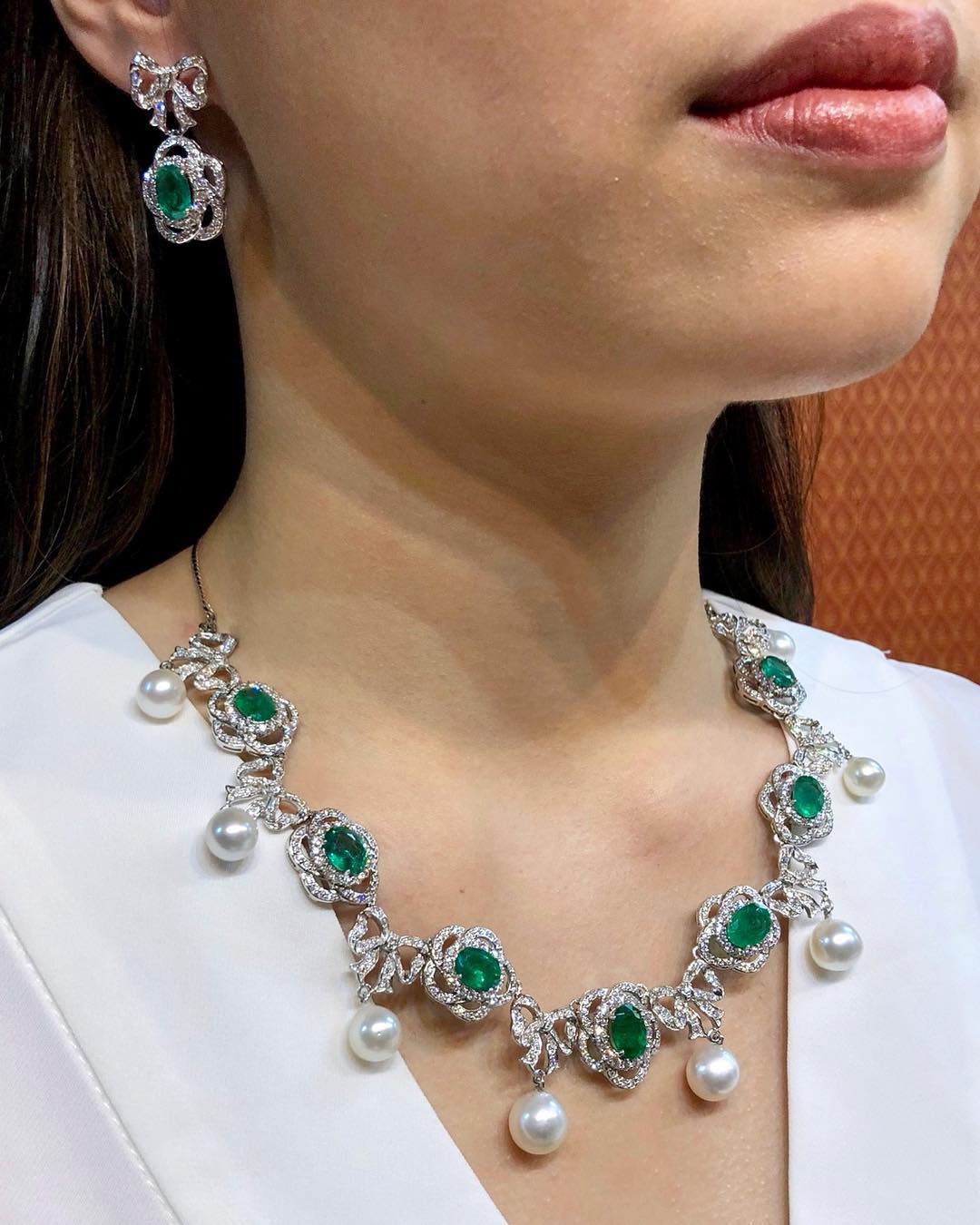 Cute & Lovely! With South Sea Pearls and Genuine Emeralds and Diamonds in bow-design necklace!