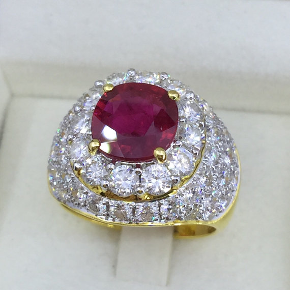 SIAMESE 8.31ct Ruby & Diamonds in 18K solid handmade gold ring pigeon blood red