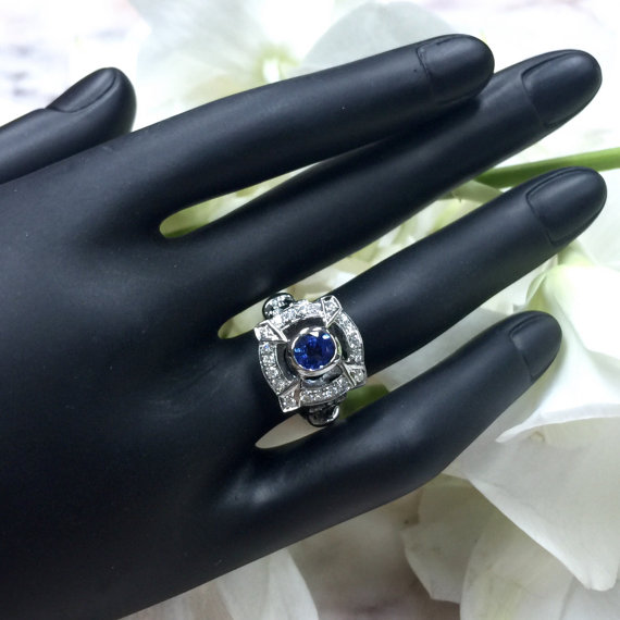 1.51ct. Ceylon Blue Sapphire & Diamonds in 18K solid gold ring engagement vintage style natural