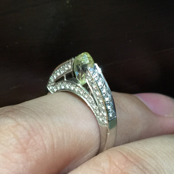 Genuine 1.80cts. Old Cut Diamond Engagement ring 18K solid gold vintage one of a kind