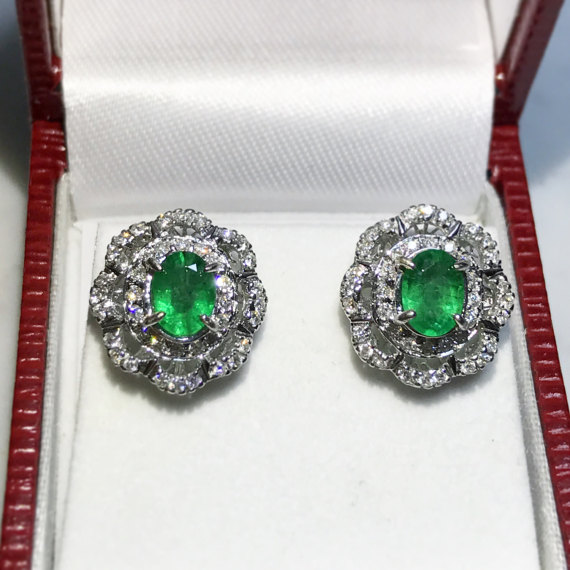 WOW! 2.05TCW Emerald & VS Diamonds in 18K solid white gold earrings studs natural