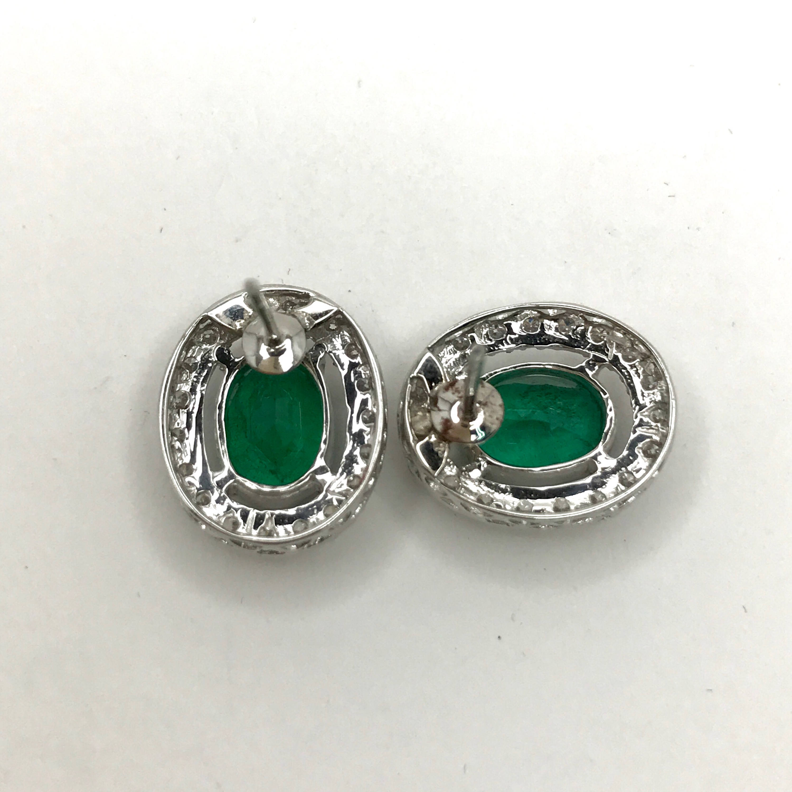 VIVID! 4.82TCW Emerald & VS Diamonds in 18K solid white gold earrings studs natural certified zambian