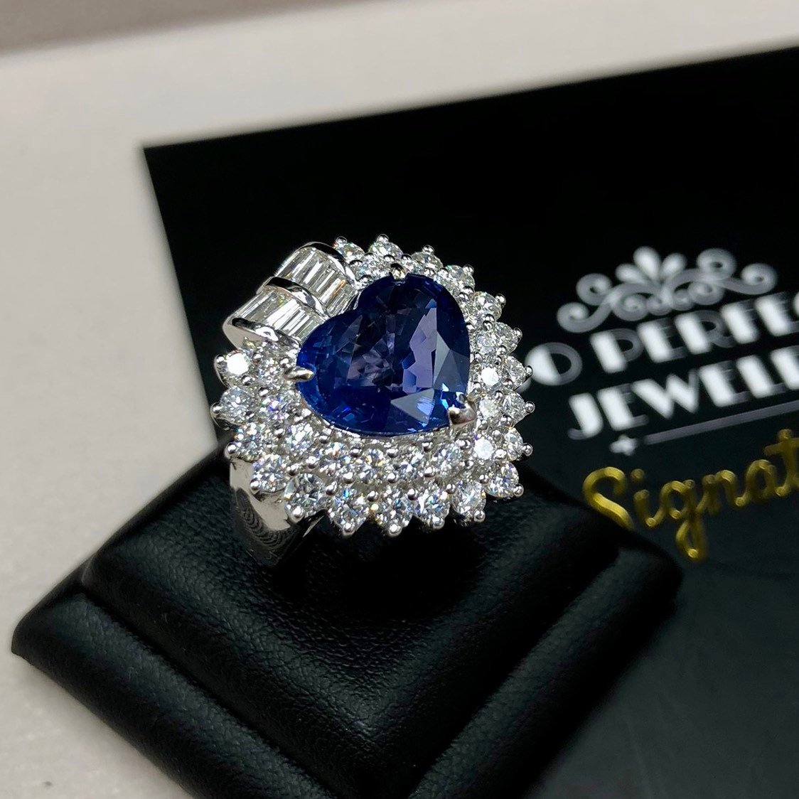 CEYLON! 6.93TCW Blue Sapphire & Diamonds in 18K solid white gold ring engagement vintage clean wedding natural genuine cornflower heart