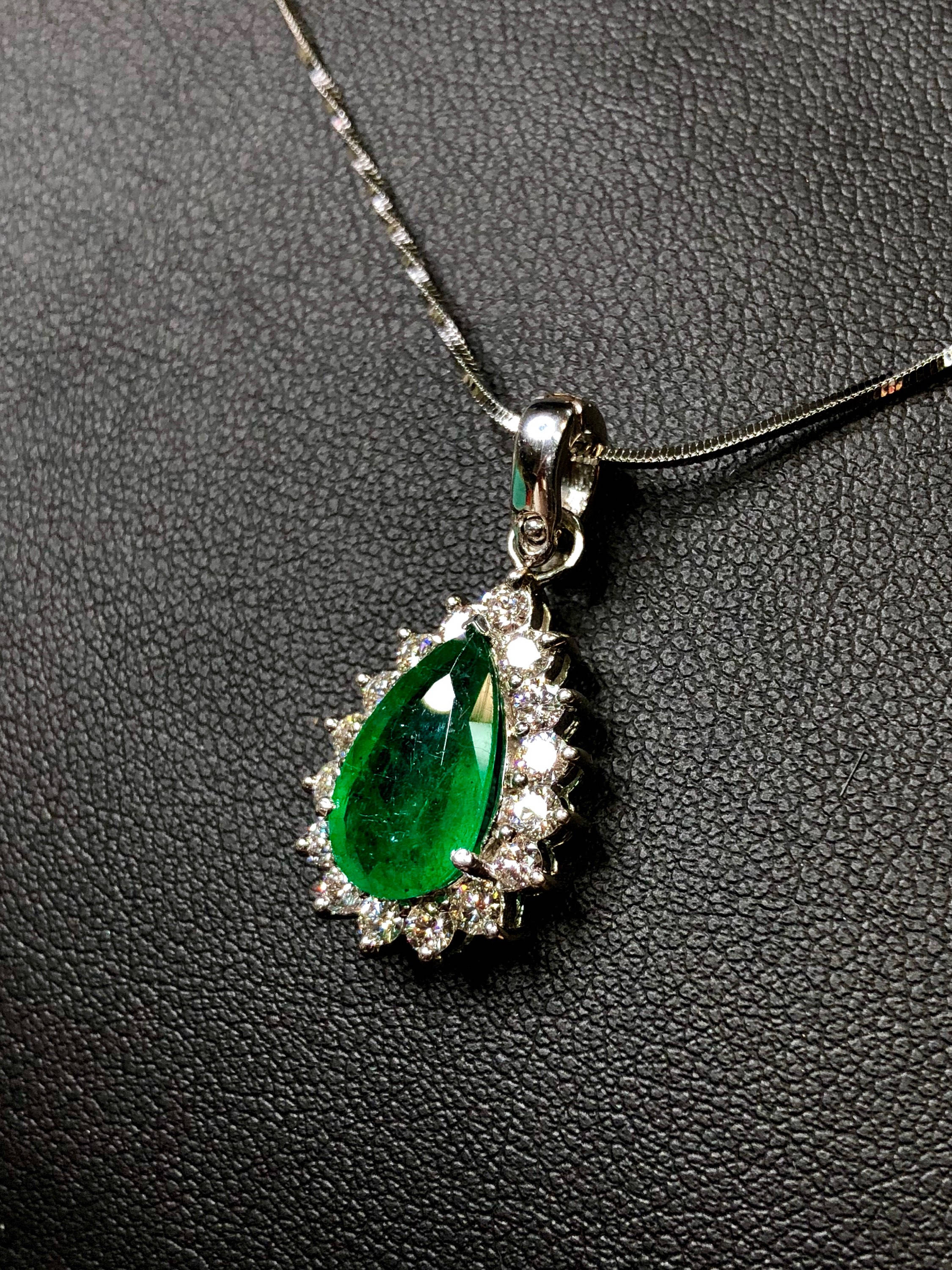 TOP-GREEN 2.95TCW Emerald VS Diamonds 18K white gold pendant pear gift Christmas