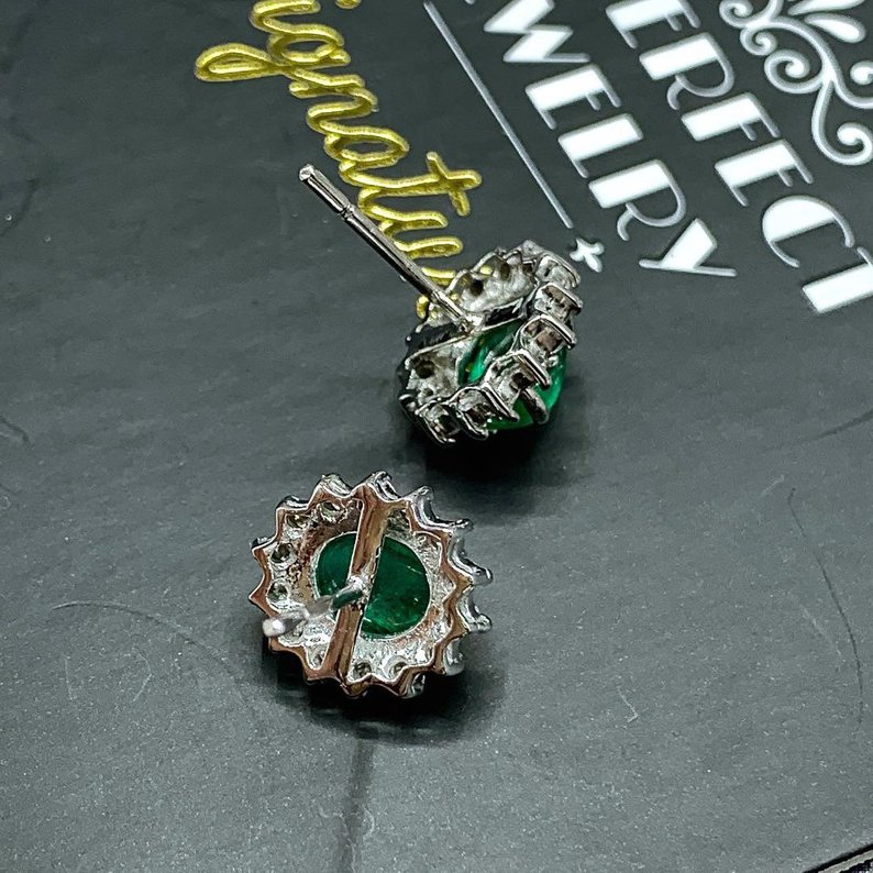 WOW! 3.86TCW Emerald VS Diamond 18K solid white gold earrings studs natural