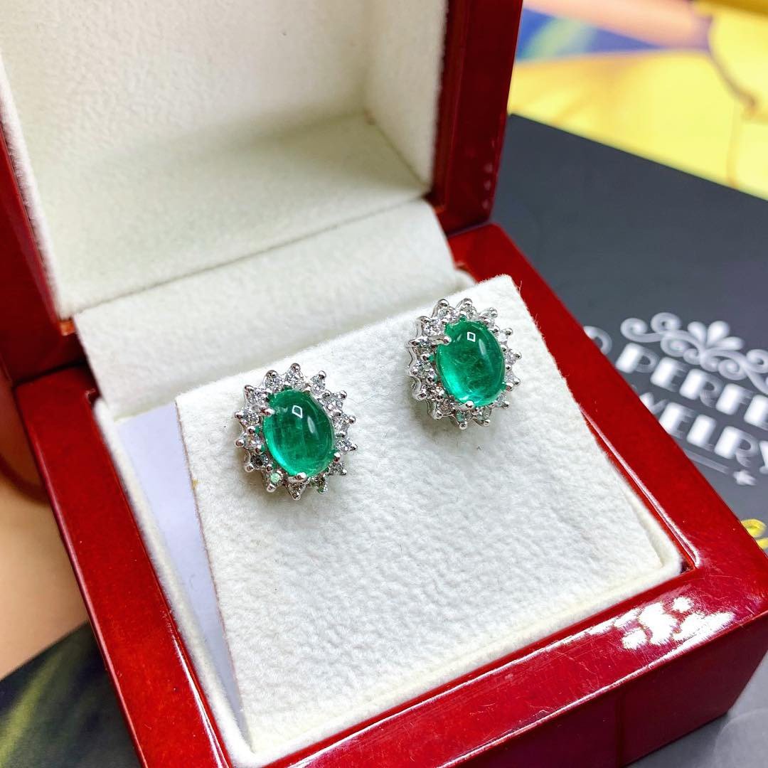 WOW! 3.86TCW Emerald VS Diamond 18K solid white gold earrings studs natural