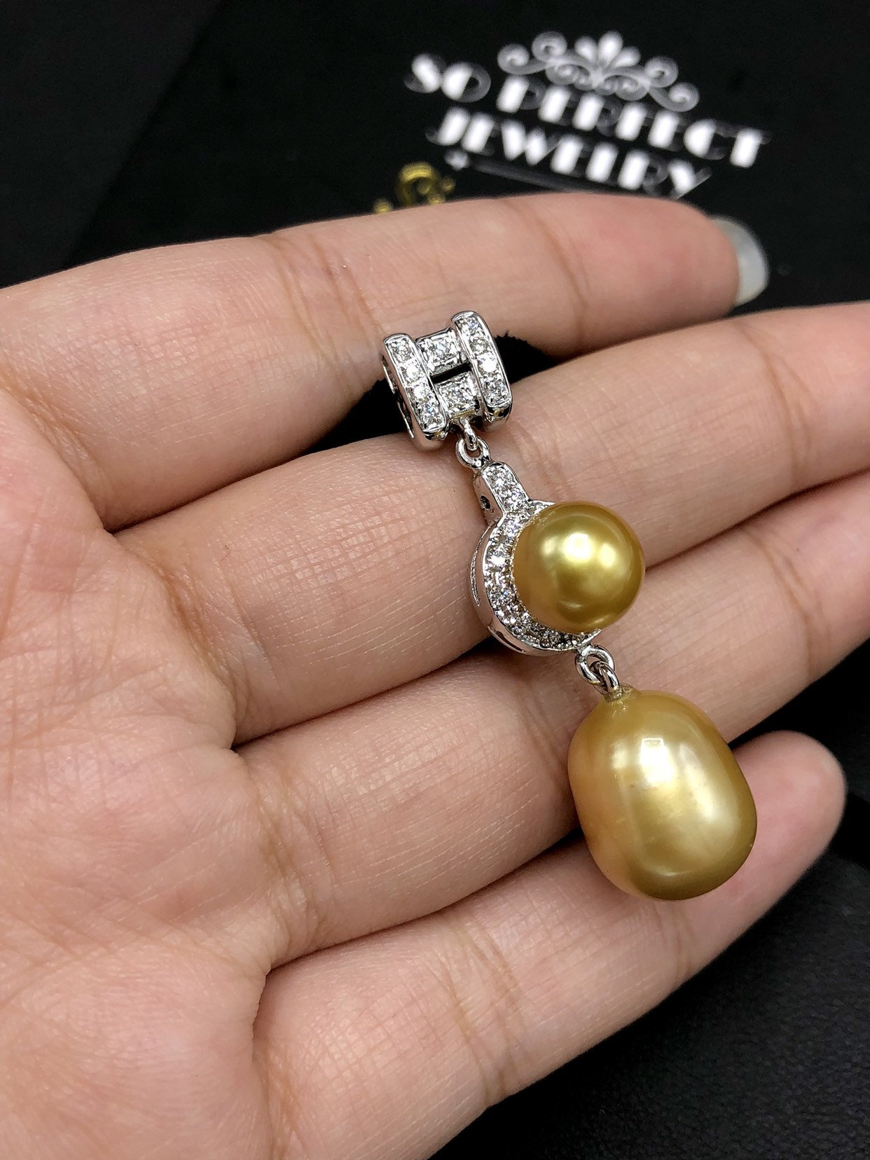 STUNNING Golden South Sea Pearl VS Diamond 18K solid white gold art deco long necklace pendant