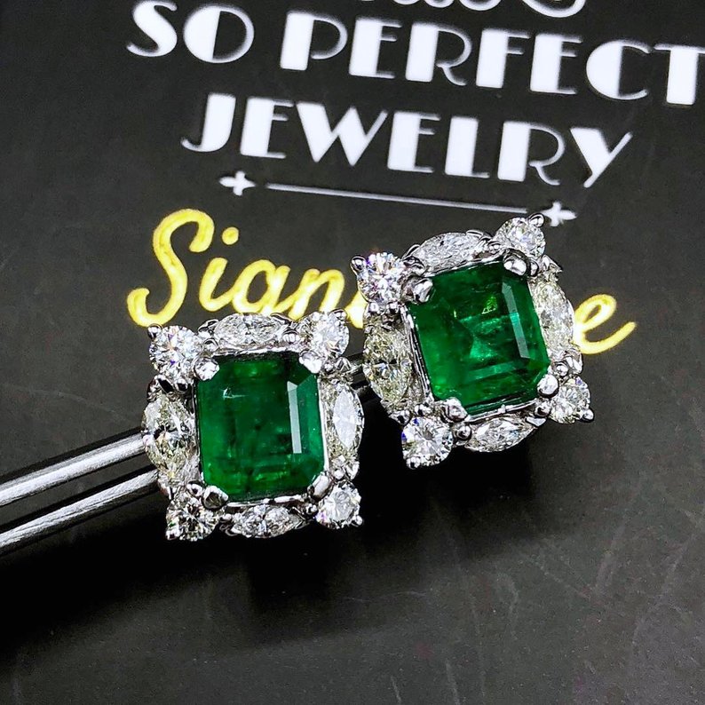 VIVID 7.15TCW Emerald VS Diamonds in 18K solid white gold earrings studs