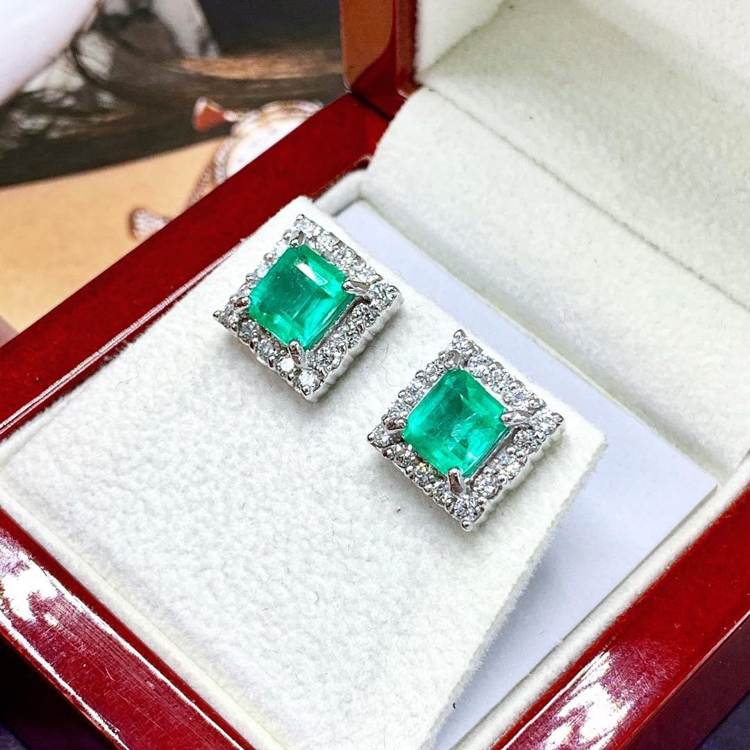 Colombian! 4.98TCW Emerald Diamond 18K solid WHITE gold