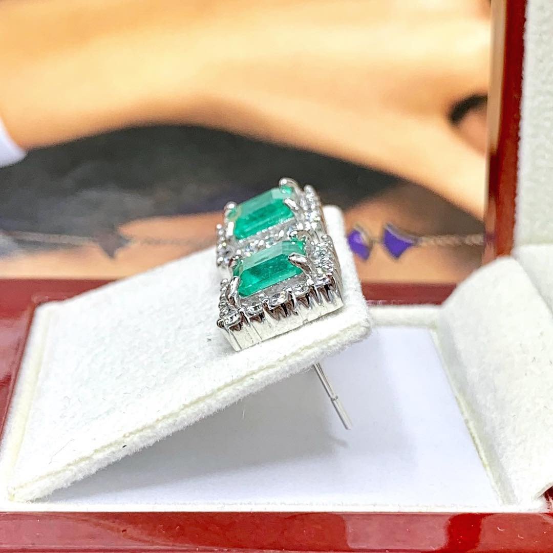 Colombian! 4.98TCW Emerald Diamond 18K solid WHITE gold