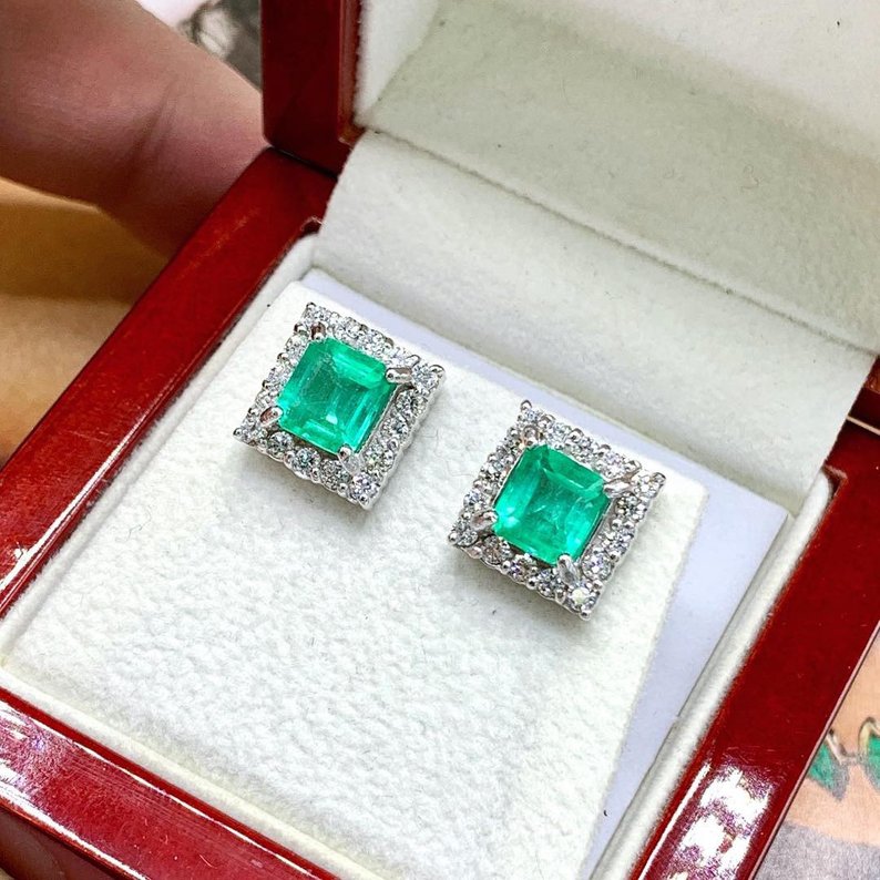 Colombian! 4.98TCW Emerald Diamond 18K solid WHITE gold