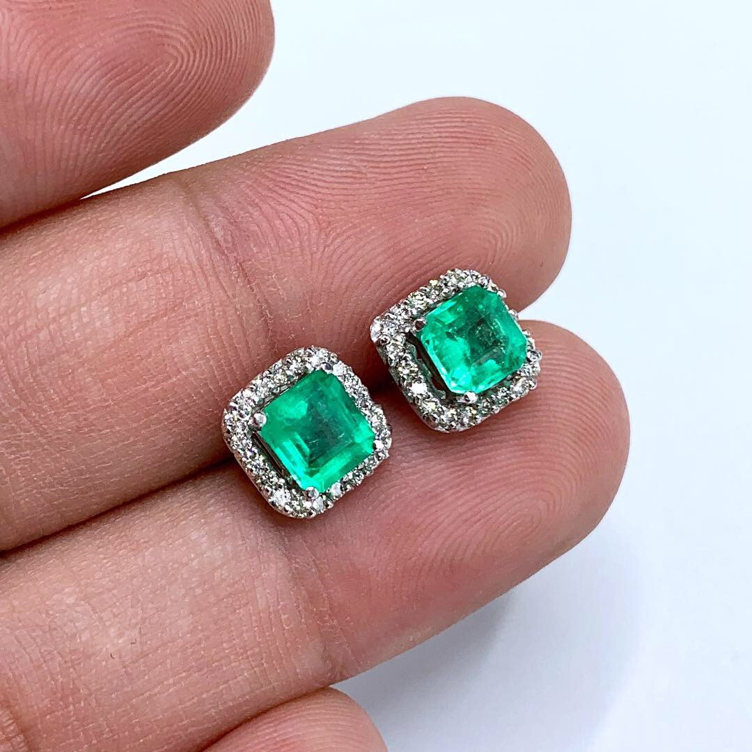 SWEET! 2.46TCW Emerald VS Diamonds in 18K solid white gold earrings studs