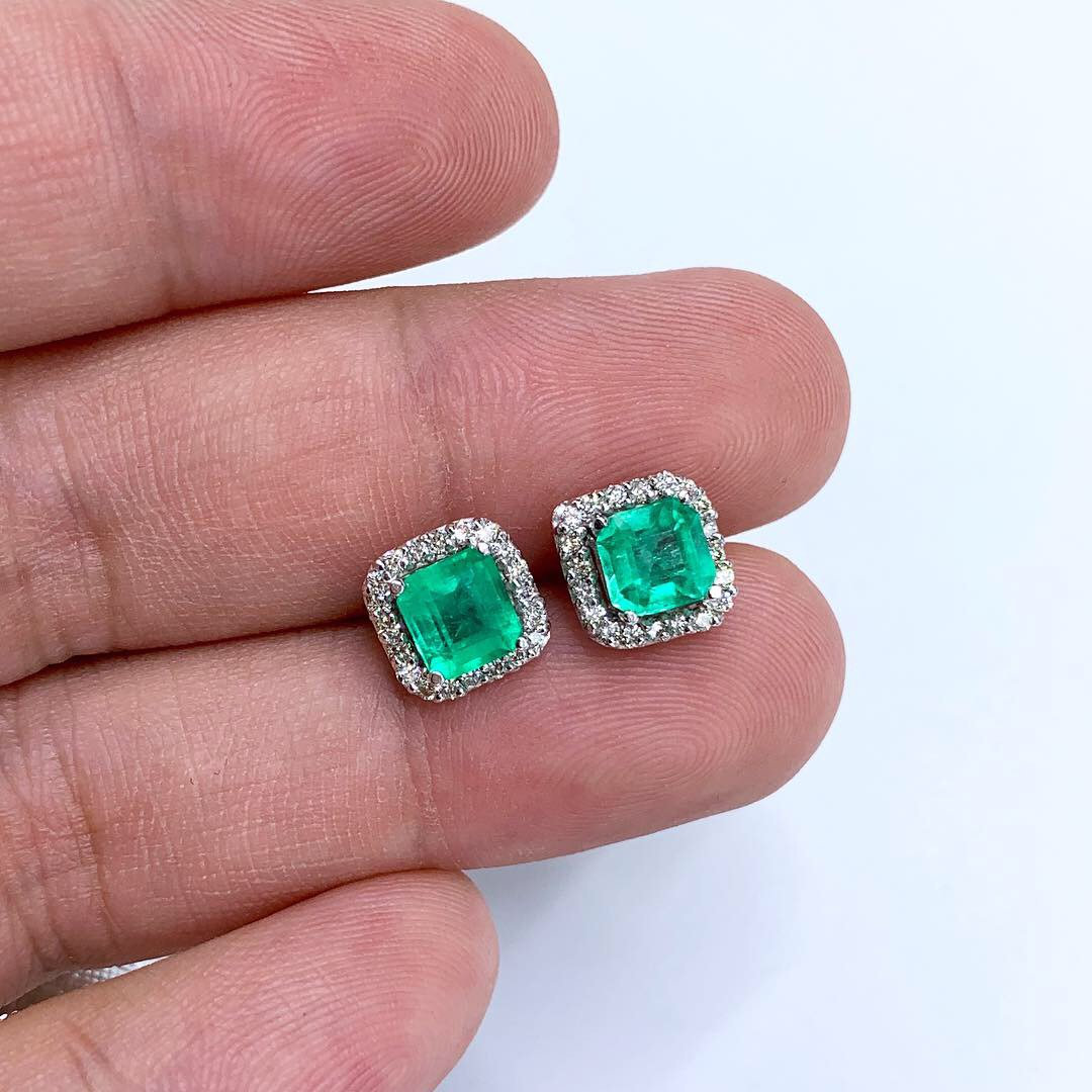 SWEET! 2.46TCW Emerald VS Diamonds in 18K solid white gold earrings studs