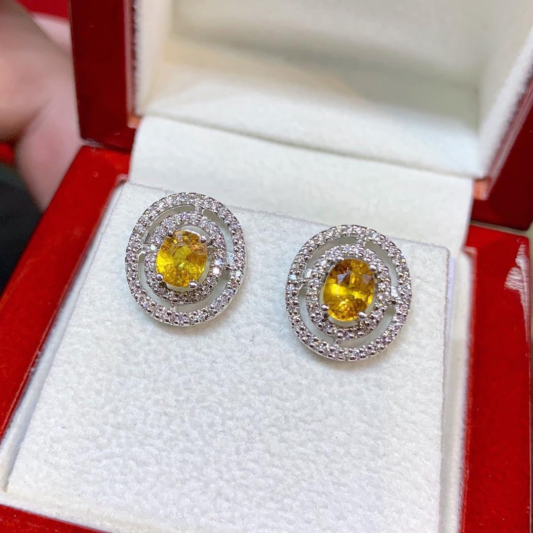 SPARKLING 2.07TCW Yellow Sapphire