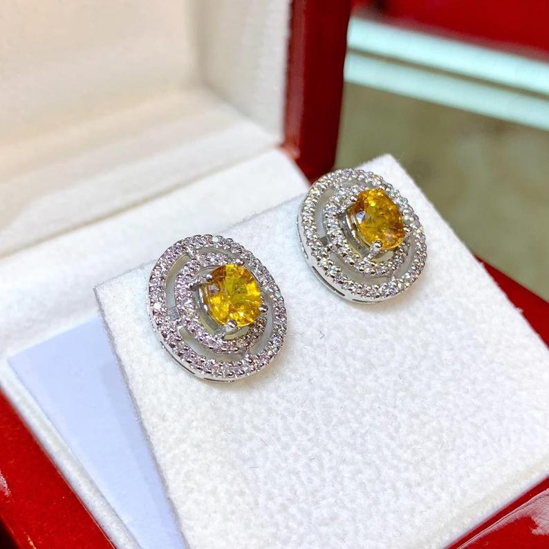 SPARKLING 2.07TCW Yellow Sapphire