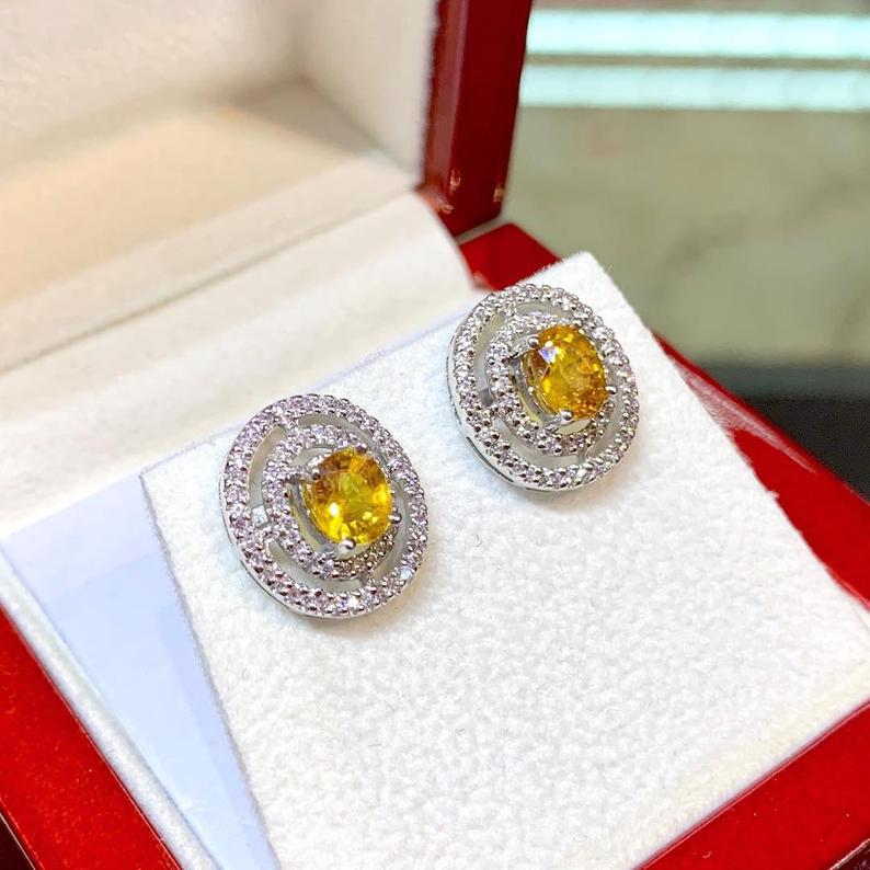 SPARKLING 2.07TCW Yellow Sapphire