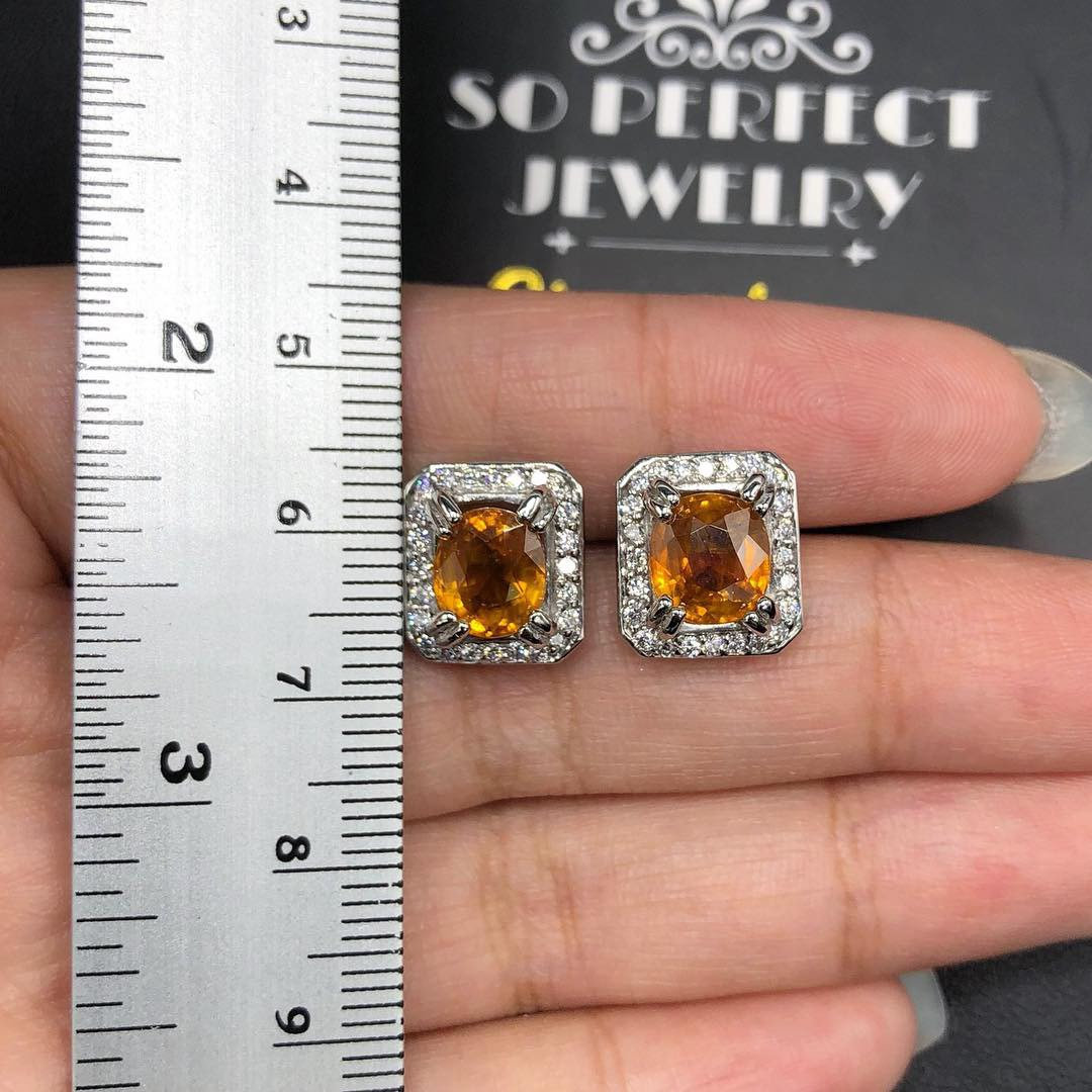 SPARKLING! 5.62TCW Yellow Sapphire