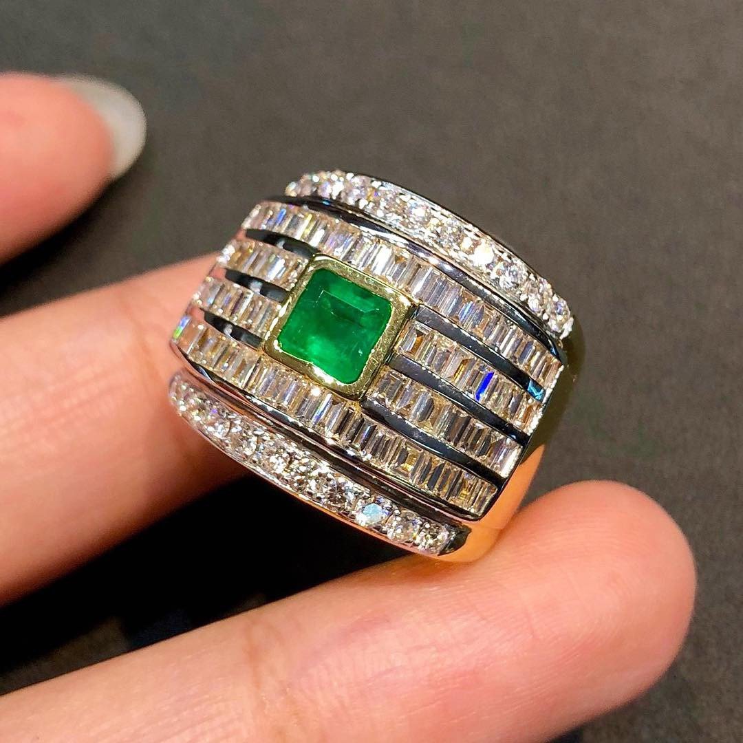 ENORMOUS 2.88CTW EMERALD & Diamonds 18K solid white gold ring