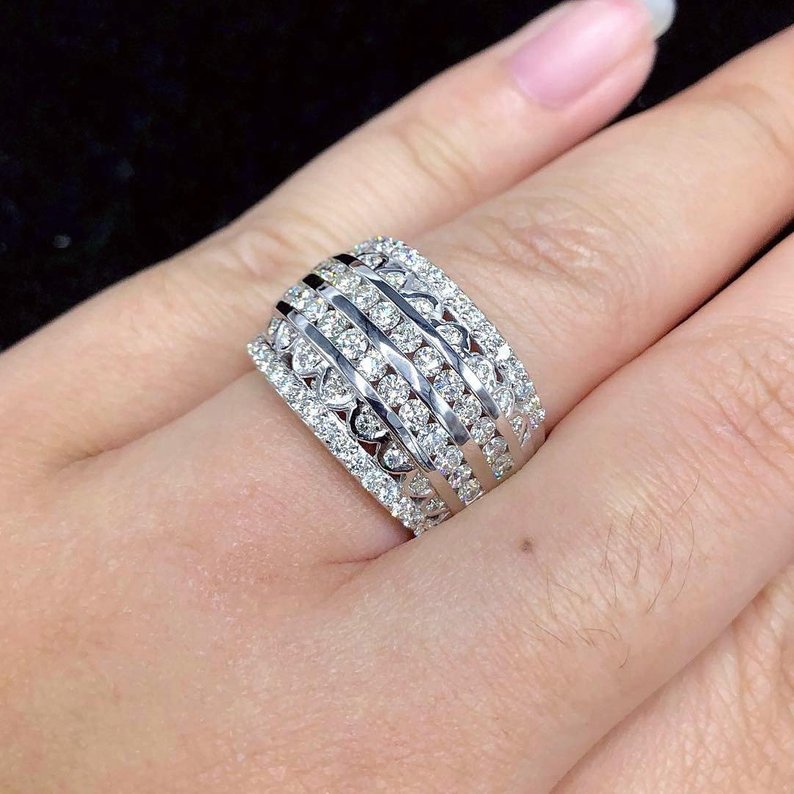 COCKTAIL! 1.88TCW NATURAL F/VS diamonds 18K solid white gold ring