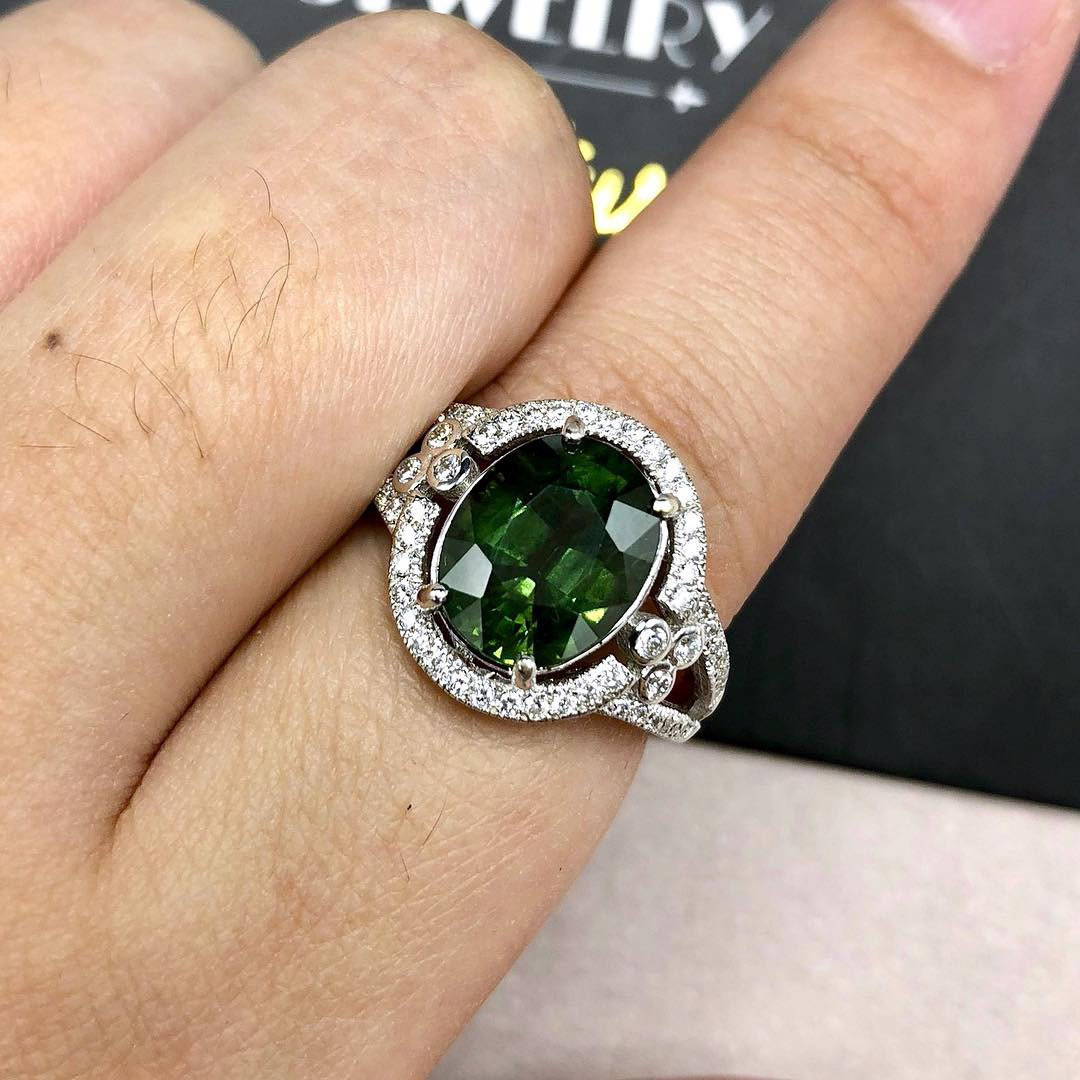 GENUINE 5.10TCW Green Sapphire