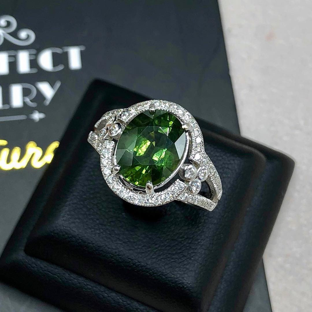 GENUINE 5.10TCW Green Sapphire