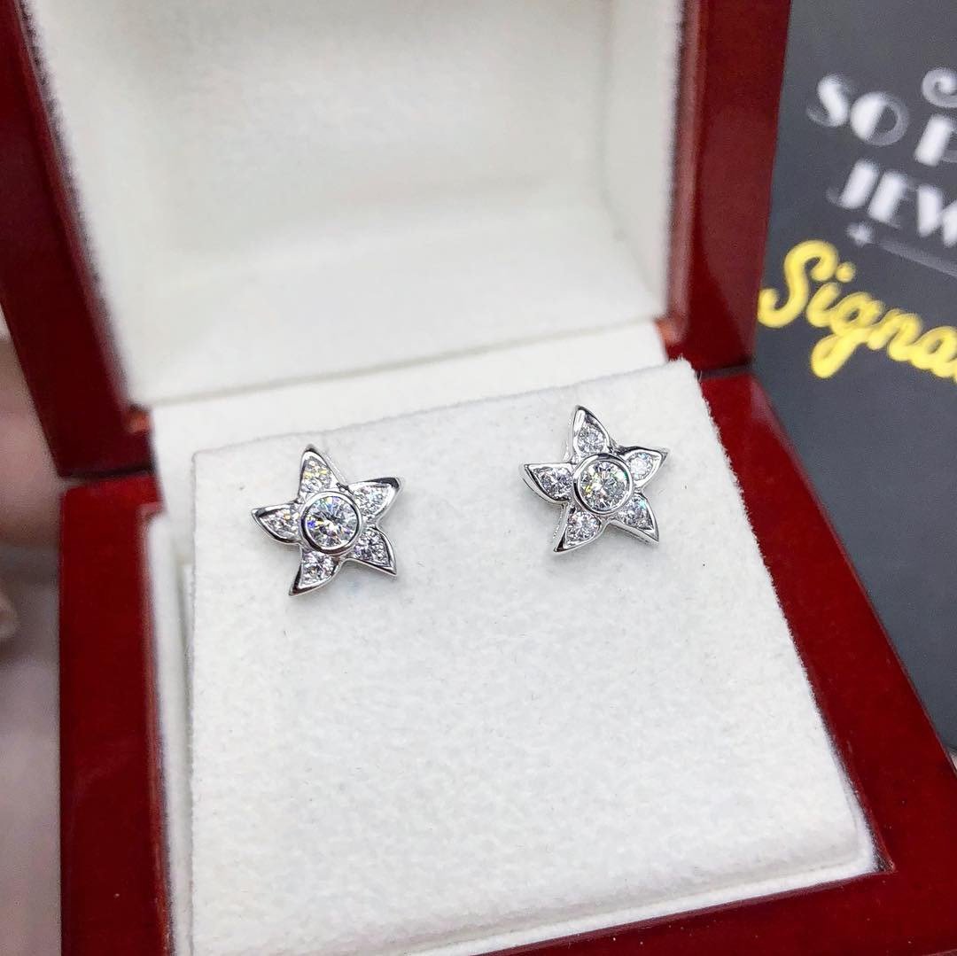 STAR! F/VS Diamond 18K solid white gold earrings