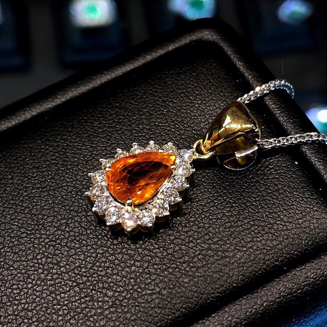 VIVID 3.49TCW ORANGE Sapphire Diamond 18K solid yellow gold pendant necklace