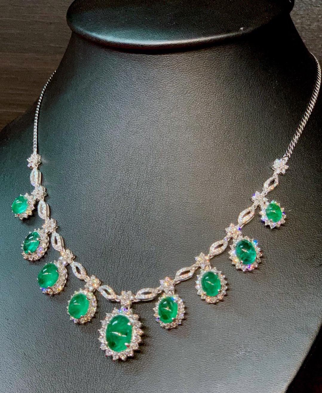 HUGE SET 41.89TCW Emerald Necklace