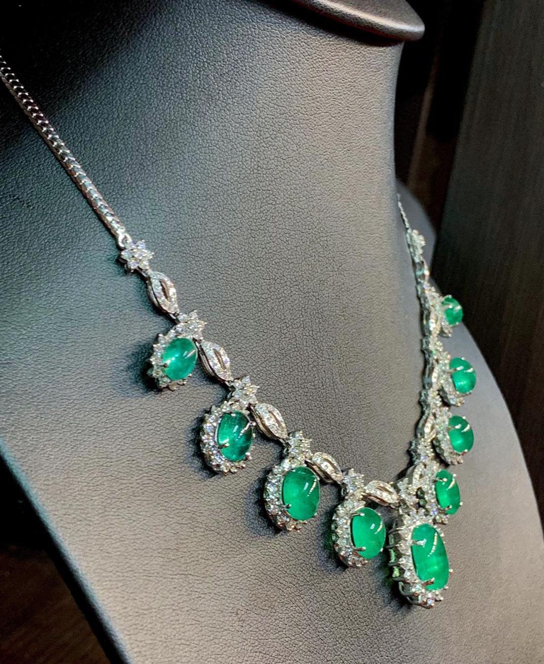 HUGE SET 41.89TCW Emerald Necklace