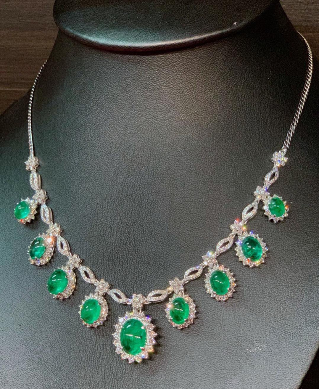 HUGE SET 41.89TCW Emerald Necklace