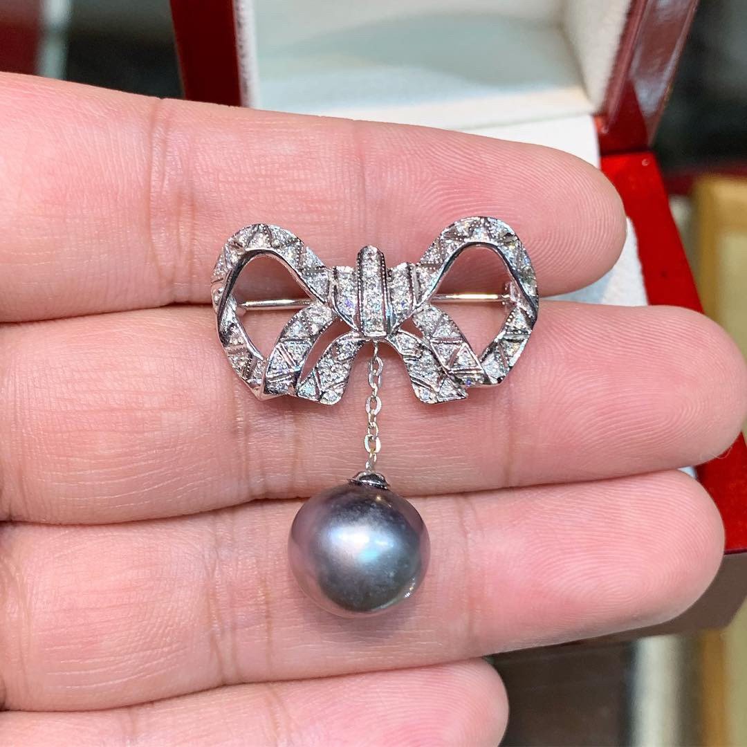 TAHITIAN Pearl Art Deco Diamonds 18K Solid white Gold 1920's vintage bow handmade brooch