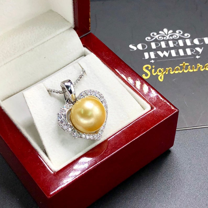 Lustrous Golden South Sea Pearl & VS Diamonds in 18K solid white gold art deco long necklace pendant bohemian unique vintage natural