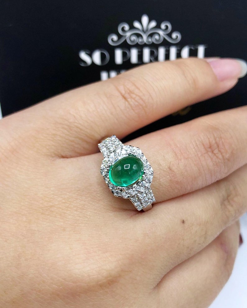 WOW! 2.60TCW Emerald & VS Diamonds in 18k solid white gold ring engagement wedding Cabochon zambian modern natural vintage valentine