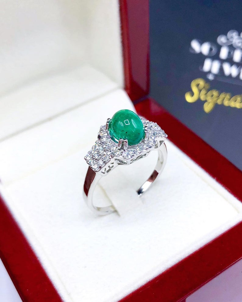 WOW! 2.60TCW Emerald & VS Diamonds in 18k solid white gold ring engagement wedding Cabochon zambian modern natural vintage valentine