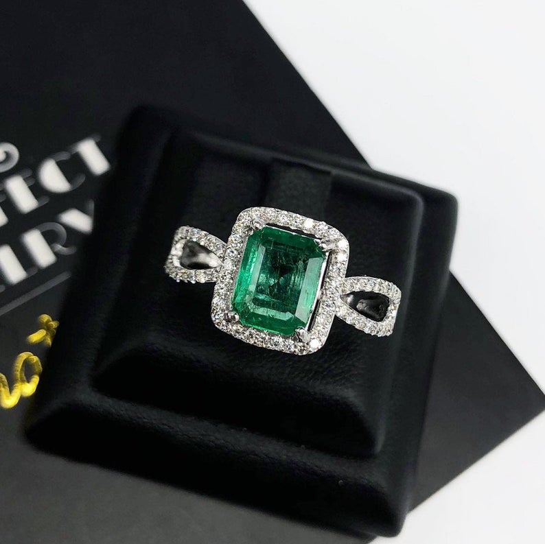 STUNNING! 2.40TCW Emerald VS Diamond 18k solid white gold ring engagement wedding colombian zambian Double halo modern natural art deco big