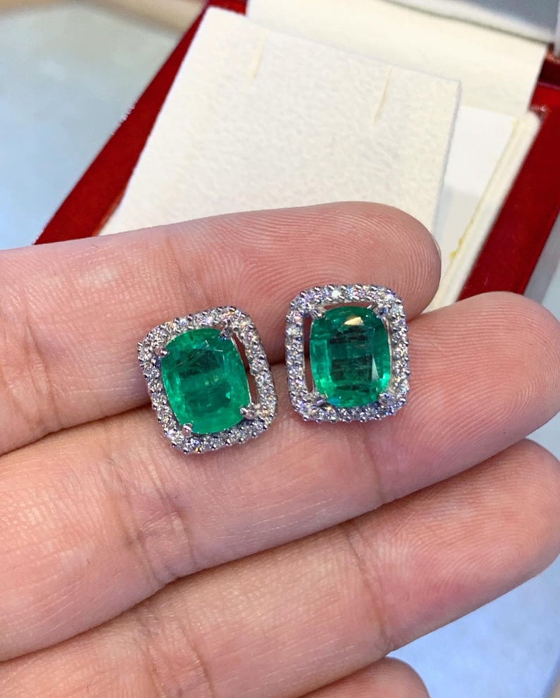 WOW! 5.00TCW Emerald VS Diamonds 18K solid white gold earrings studs natural cushion certified zambian Colombian halo wedding oval green