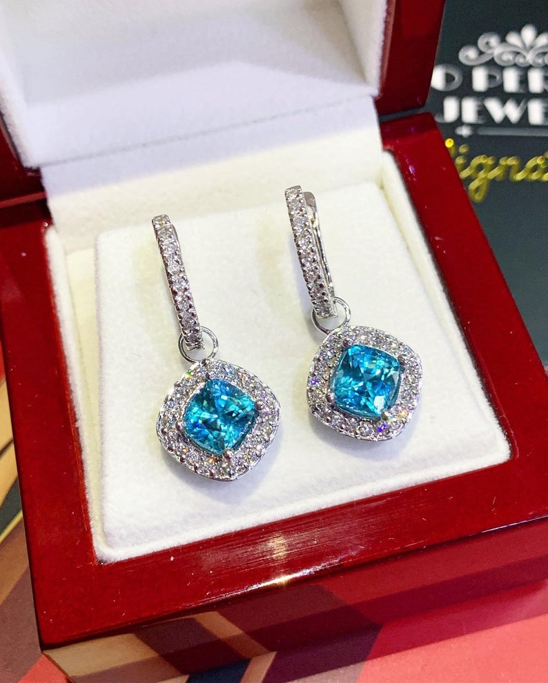 DANGLING 6.65TCW Blue Zircon VS Diamonds 18K solid white gold earrings chandelier sky drop vintage cocktail dinner party blue sky natural