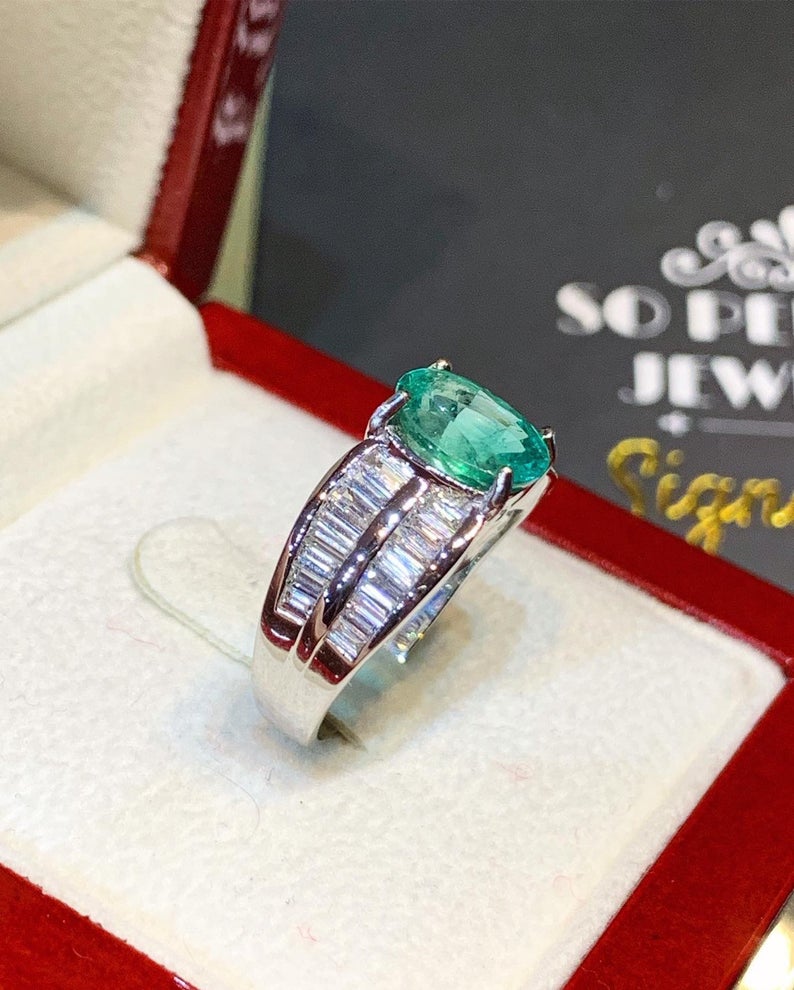 SLEEK 3.45TCW Emerald VS Diamonds in 18k solid white gold ring engagement wedding zambian gift natural vintage simple oval green Colombian