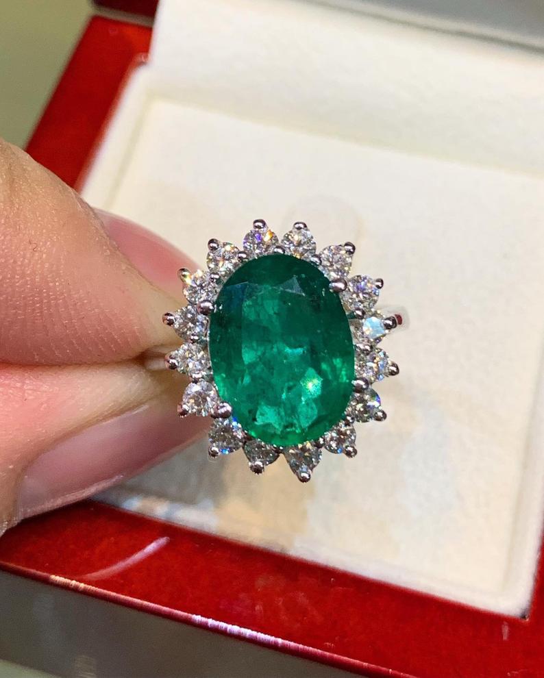 VIVID 5.57TCW Emerald & VS Diamonds in 18k solid white gold ring engagement wedding colombian zambian modern natural vintagr christmas gift