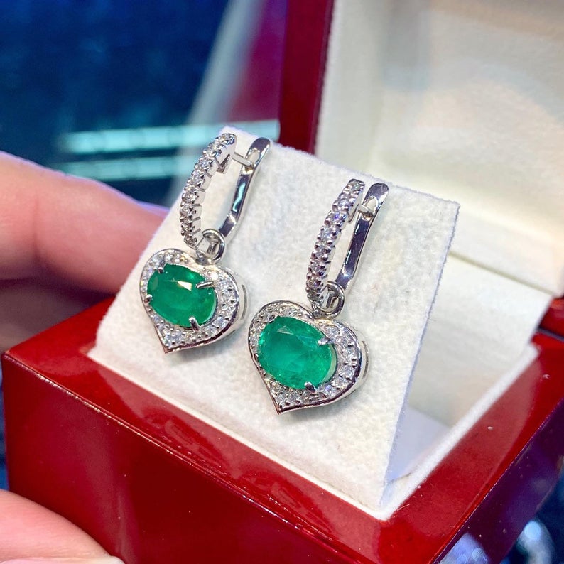 Dangling! 2.78TCW Green Emerald Diamond 18K solid WHITE gold handmade earrings dangle drop white gold chandelier zambia Colombian oval heart