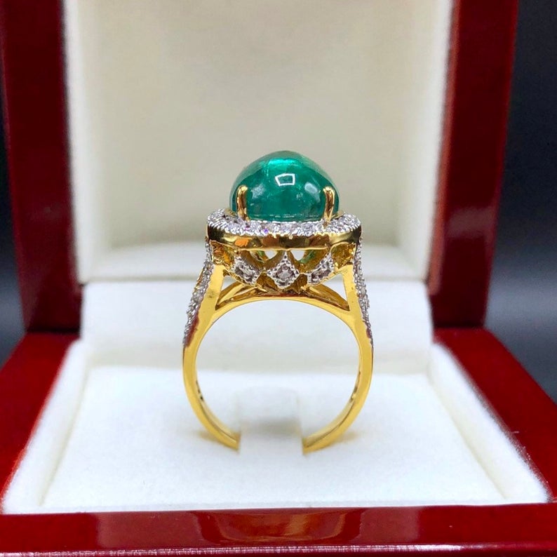 HUGE 7.18TCW Emerald VS Diamonds in 18k solid yellow gold ring engagement wedding colombian zambian modern natural vintage estate cabochon