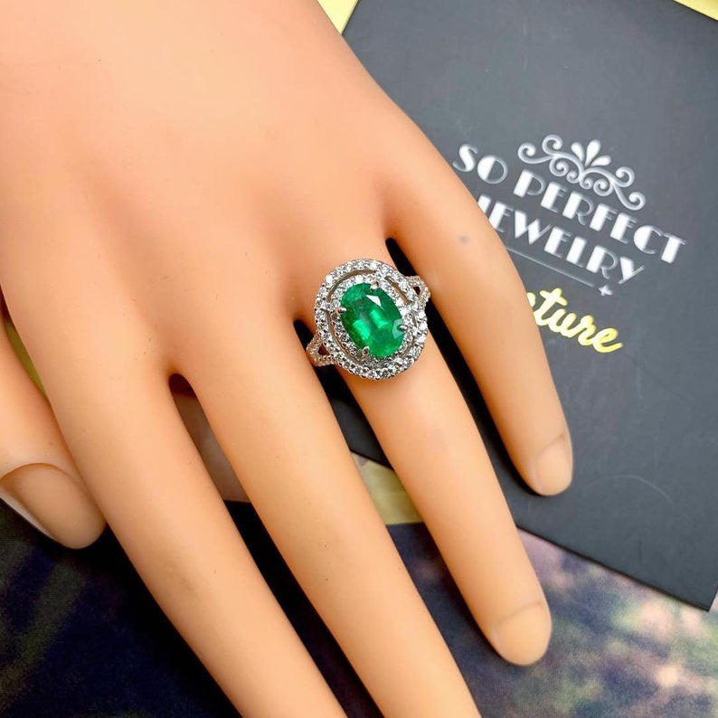 TOP GREEN 3.30TCW Emerald VS Diamond 18k solid white gold ring engagement wedding colombia zambian Double halo modern natural oval vivid