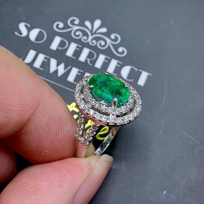 TOP GREEN 3.30TCW Emerald VS Diamond 18k solid white gold ring engagement wedding colombia zambian Double halo modern natural oval vivid