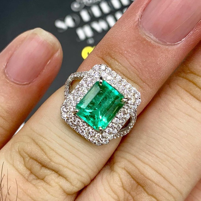 COLOMBIAN 3.10TCW Emerald VS Diamonds in 18k solid white gold ring engagement wedding colombia zambian Double halo modern natural art clean