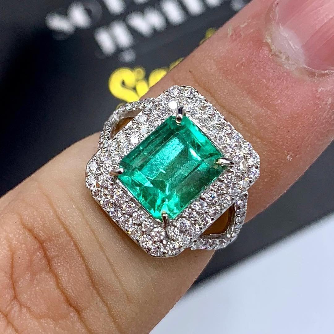 COLOMBIAN 3.10TCW Emerald VS Diamonds in 18k solid white gold ring engagement wedding colombia zambian Double halo modern natural art clean