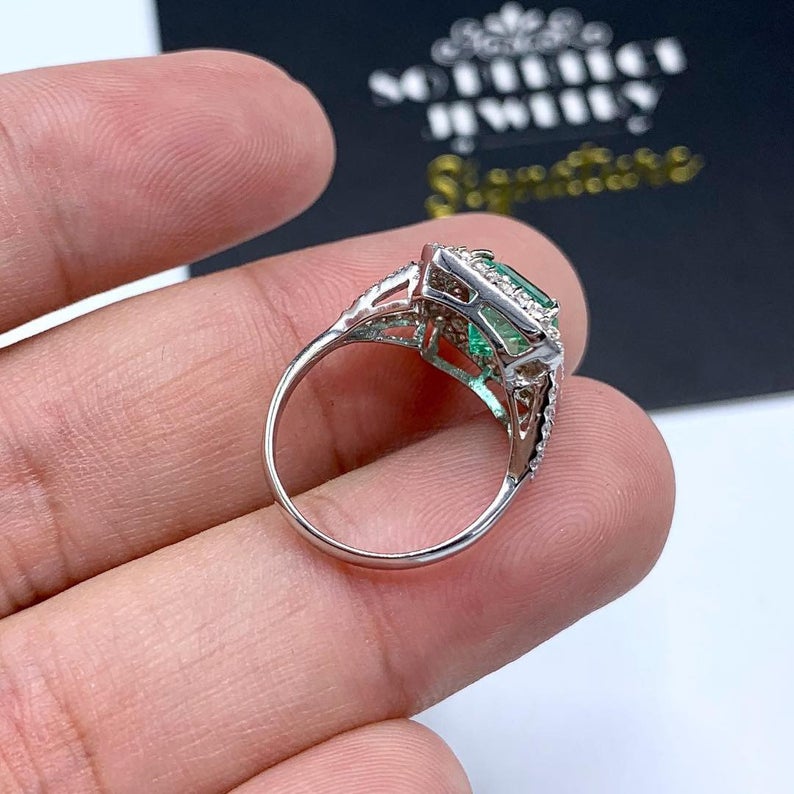 COLOMBIAN 3.10TCW Emerald VS Diamonds in 18k solid white gold ring engagement wedding colombia zambian Double halo modern natural art clean