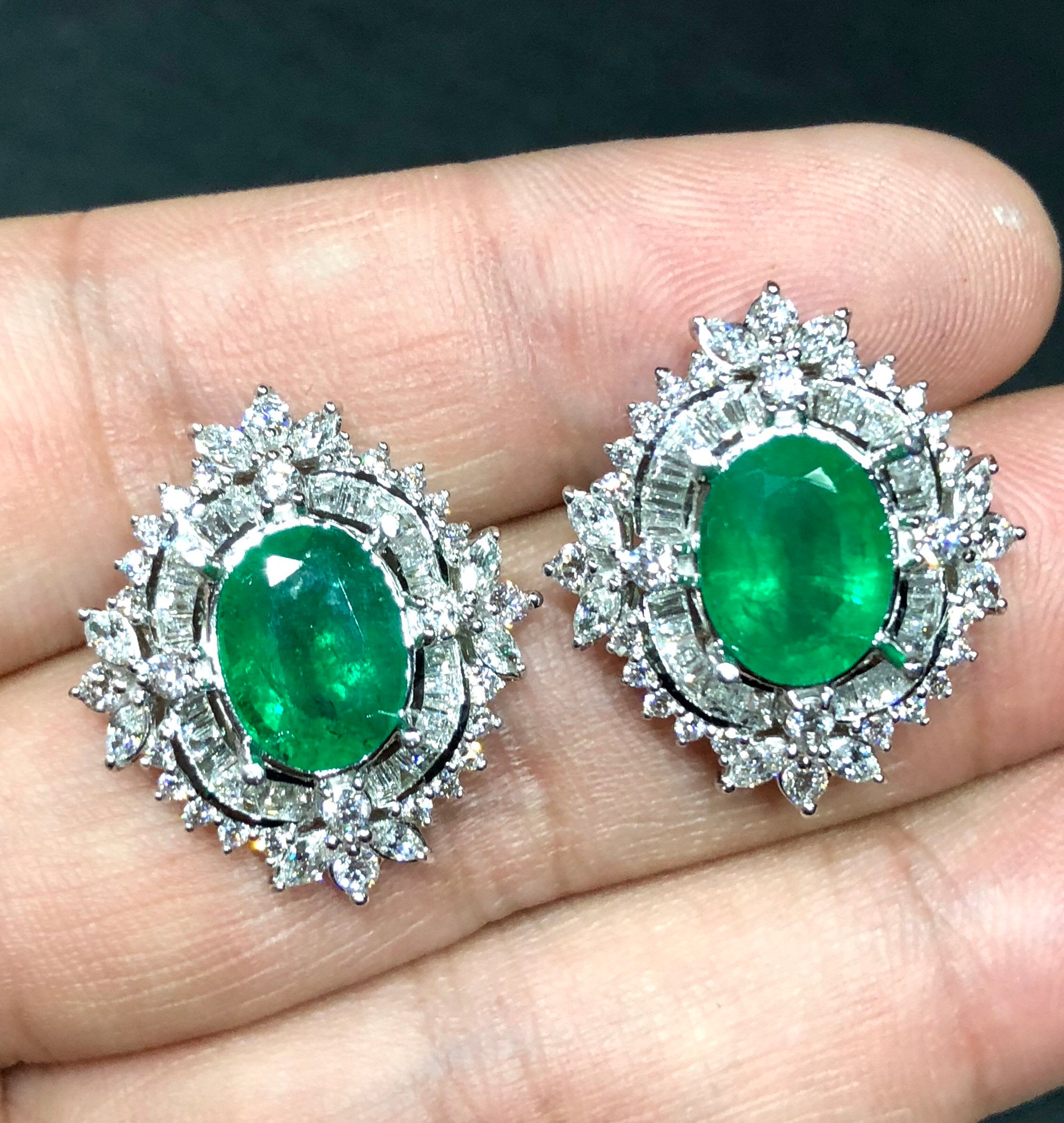 HUGE 8.80TCW Emerald VS Diamonds in 18K solid white gold earrings studs natural certified zambian Colombian halo wedding huge modern oval